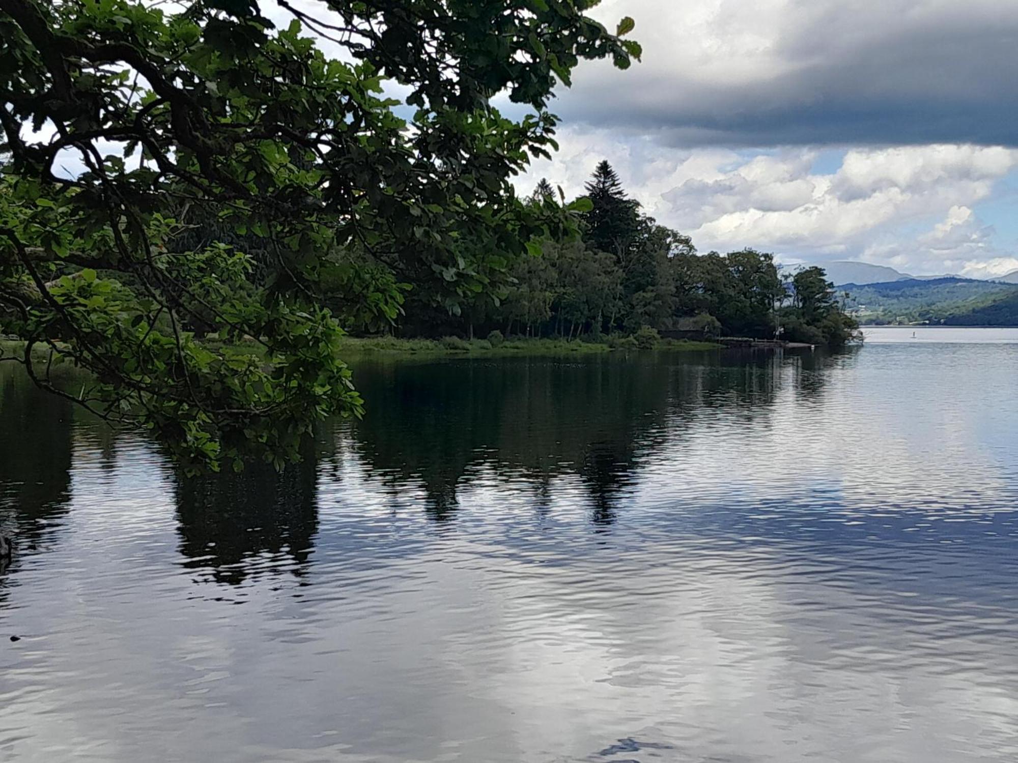 Ye Old'E Man Lake District Грейндж-овер-Сандс Экстерьер фото