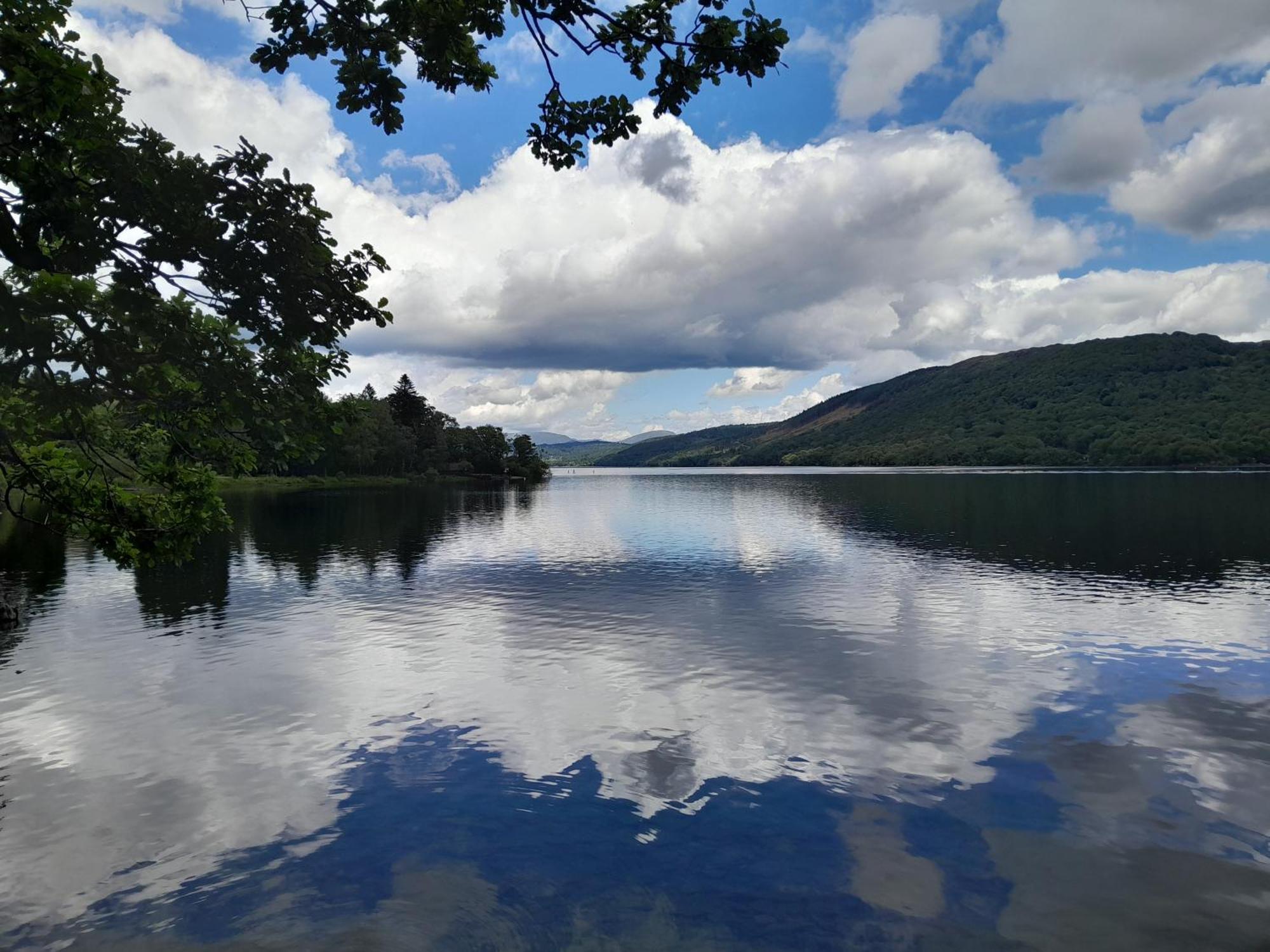 Ye Old'E Man Lake District Грейндж-овер-Сандс Экстерьер фото